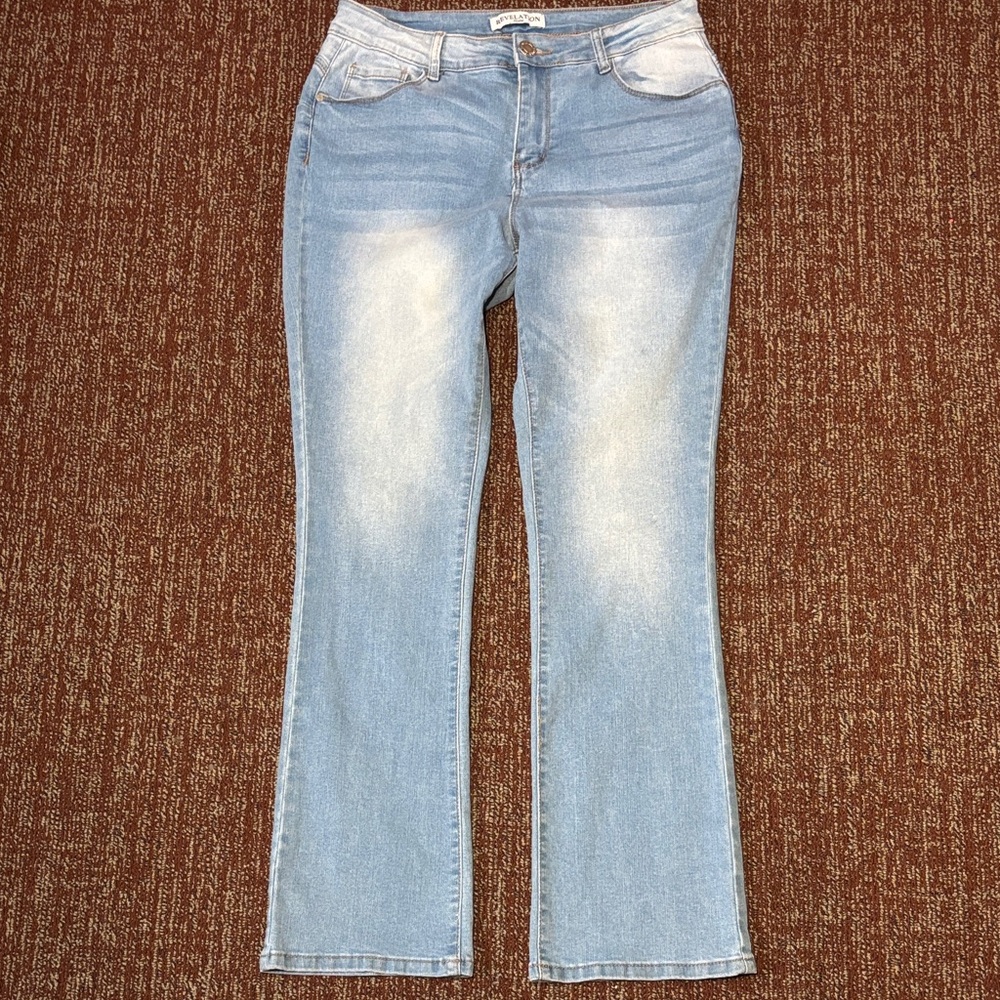 Revelation Denim light wash bootcut jeans distressed wash stretch jeans 10